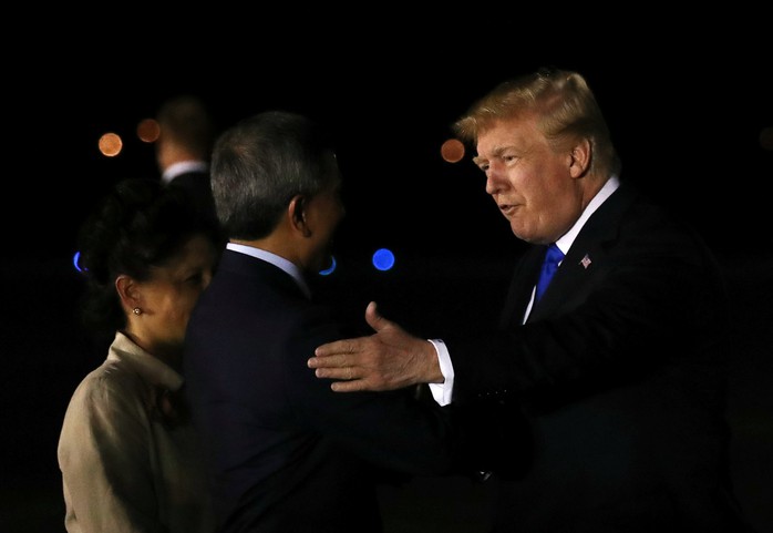 2018-06-10t124924z_1833475797_rc15af488580_rtrmadp_3_northkorea-usa-trump-arrival