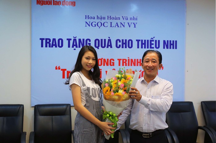 Hoa hậu Hoàn Vũ nhí ủng hộ trẻ em có hoàn cảnh khó khăn - Ảnh 4.