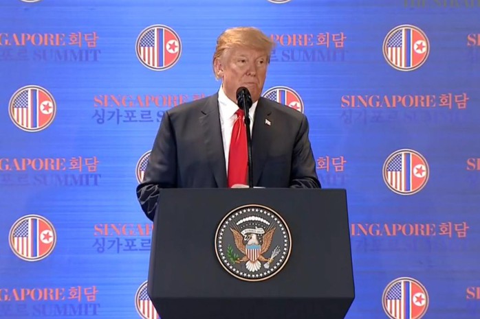 Ông Trump nói về những giờ căng não với ông Kim Jong-un - Ảnh 1.