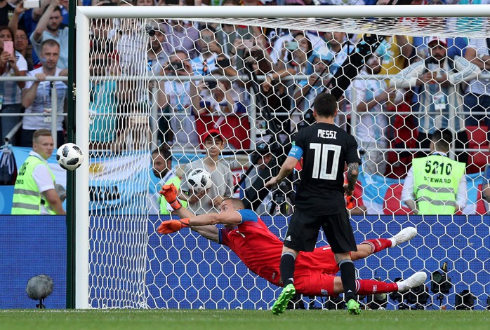 Argentina - Iceland 1-1: Tung 11 cú sút, Messi vẫn tịt - Ảnh 1.