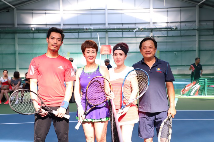 Kết thúc Giải quần vợt gắn kết cộng đồng người Việt Đông Âu - Ảnh 1.