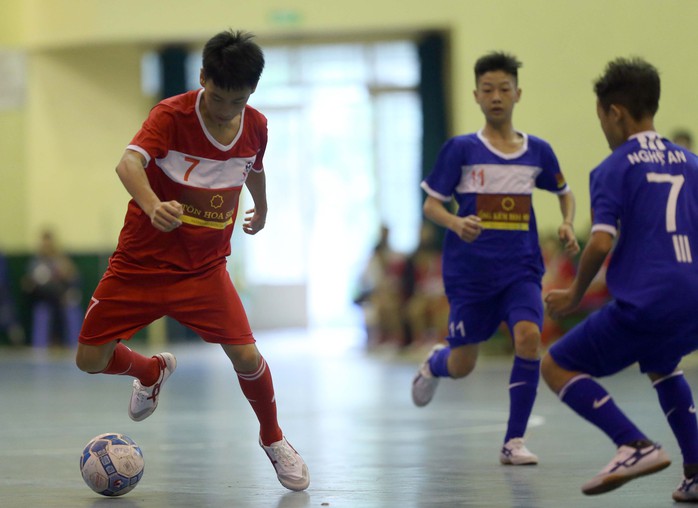 Giải bóng đá trẻ em có hoàn cảnh đặc biệt: Hà Nội thể hiện sức mạnh - Ảnh 1.