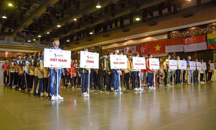 Chiêm ngưỡng những màn biểu diễn từ giải Patin Freestyle Đông Nam Á - Ảnh 1.