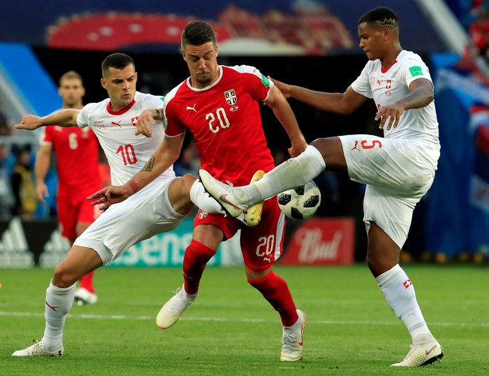 FIFA điều tra cáo buộc thiên vị trong thất bại của tuyển Serbia - Ảnh 1.