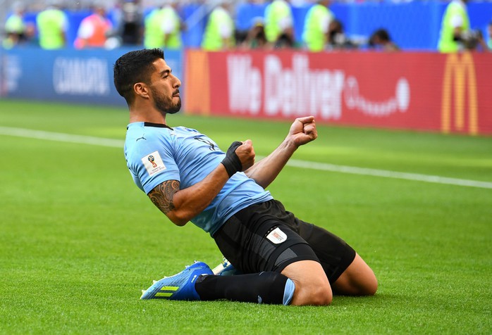 Suarez lập công, Uruguay đứng đầu bảng A - Ảnh 7.