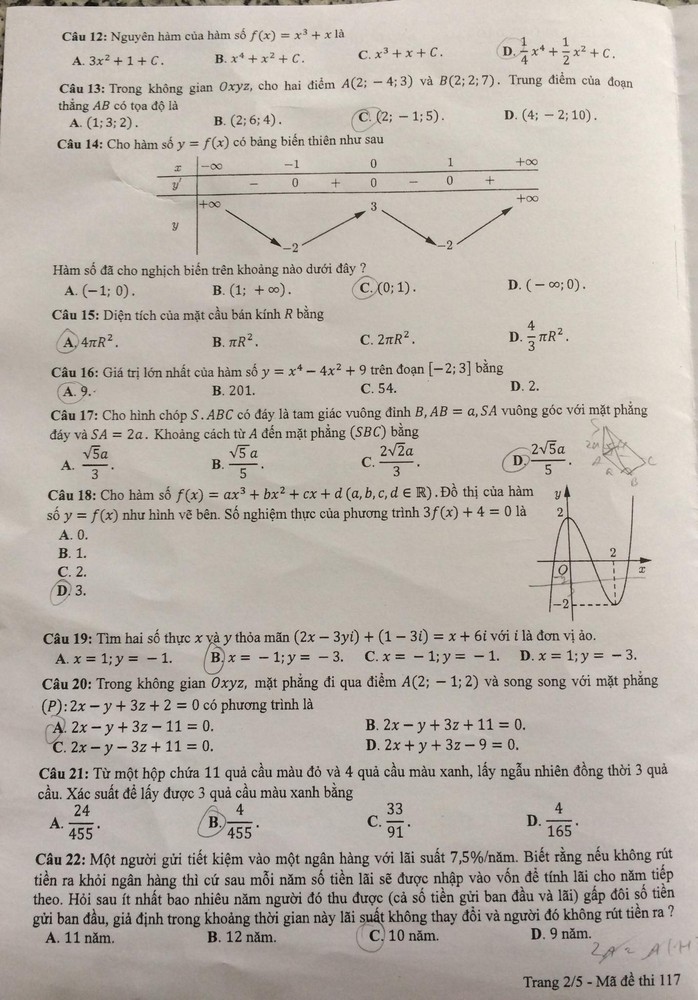 Thí sinh khóc than đề thi Toán quá dài - Ảnh 2.