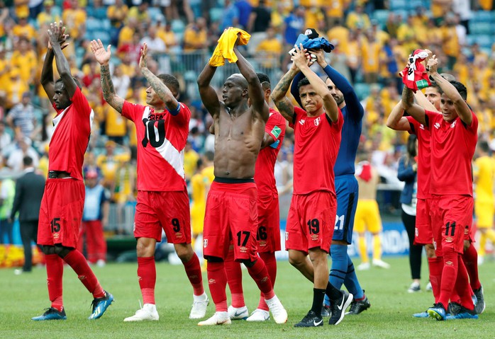 Peru tước vé của Úc, khán giả la ó trận hòa 0-0 - Ảnh 5.