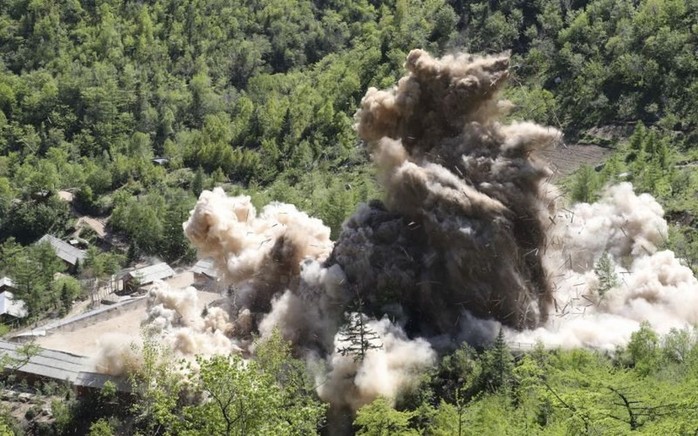 Triều Tiên giả nổ bãi thử hạt nhân Punggye-ri ? - Ảnh 2.