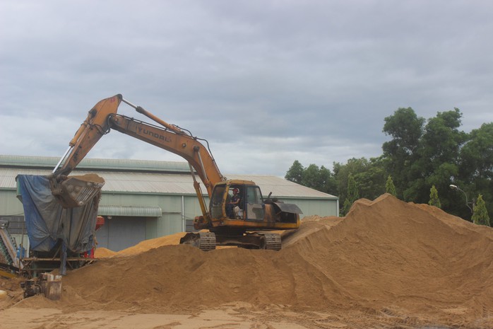 Bình Định cấm lấy cát xây dựng san lấp công trình - Ảnh 2.