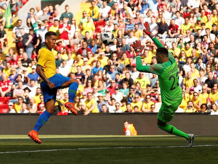 Neymar bùng nổ ngày tái xuất, Brazil thắng thuyết phục Croatia - Ảnh 8.