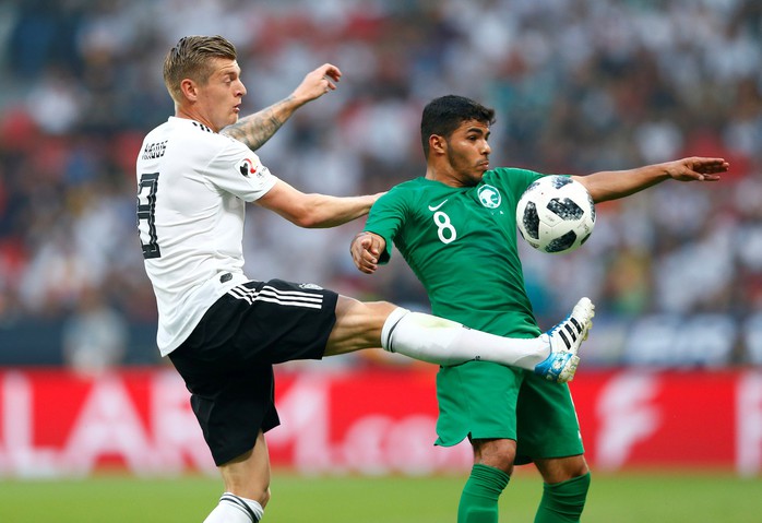 Xe tăng Đức càn phá, Ả Rập Saudi lập hat-trick thua - Ảnh 4.