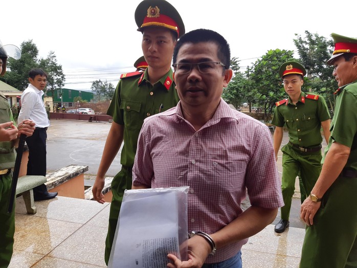 Y án sơ thẩm Facebooker Trần Minh Lợi - Ảnh 1.