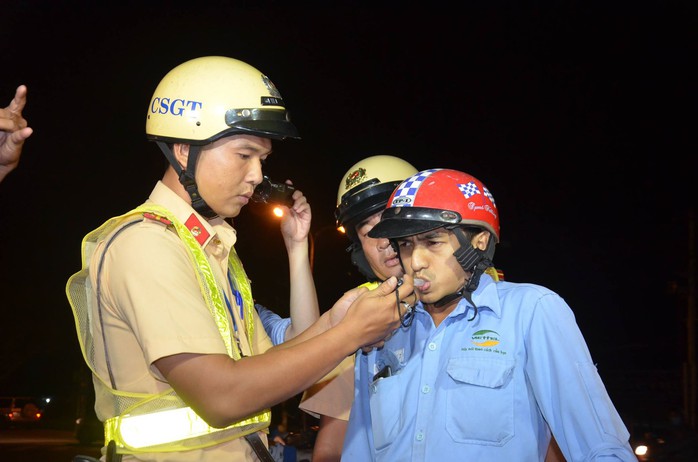 TP HCM: CSGT mở cao điểm xử phạt ma men - Ảnh 1.