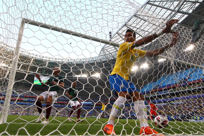 Neymar tuyên bố sung sức sau khi giúp Brazil hất văng Mexico - Ảnh 4.