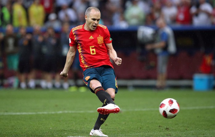 Huyền thoại Iniesta chia tay đội tuyển quốc gia - Ảnh 1.