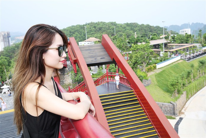 Bắc có cầu Koi, Trung có cầu Vàng, cầu nào đẹp hơn? - Ảnh 10. Bắc có cầu Koi, Trung có cầu Vàng, cầu nào đẹp hơn? - Ảnh 10.