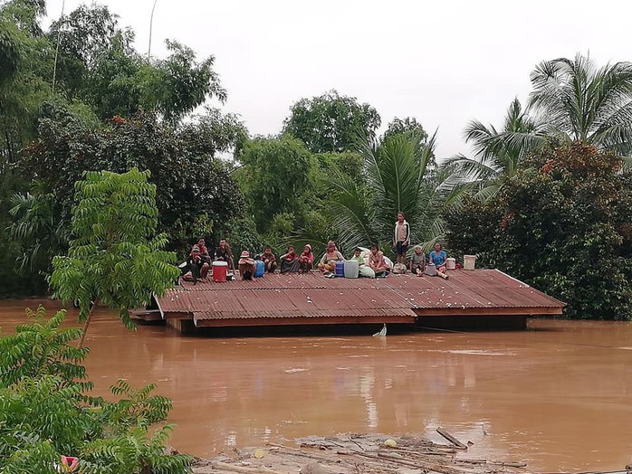 Vỡ đập thủy điện Lào: Mưa quá lớn, vừa thông báo xả đập thì vỡ đập - Ảnh 2.