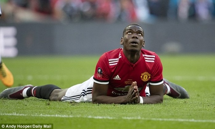 Scholes khuyên Pogba…“dùng đầu óc nhiều hơn” - Ảnh 1.