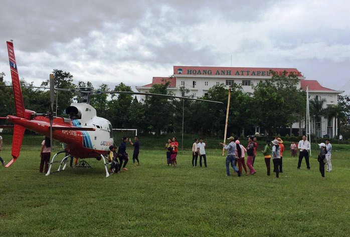 HAGL giải cứu 26 người mắc kẹt trong vụ vỡ đập thủy điện ở Lào - Ảnh 2.