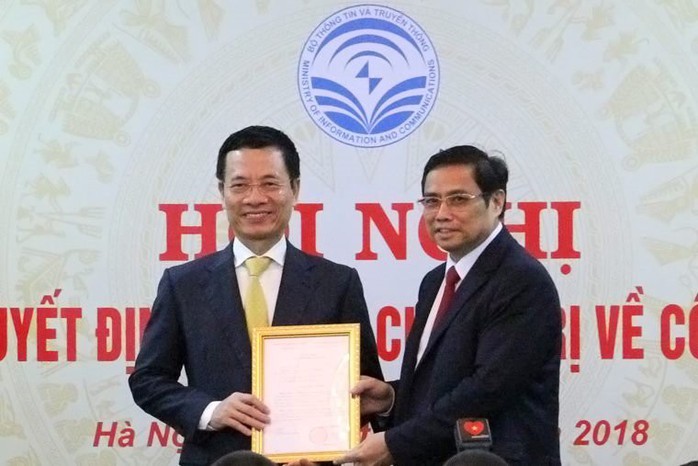 Ông Nguyễn Mạnh Hùng chính thức ra mắt Quyền Bộ trưởng TT-TT - Ảnh 1.