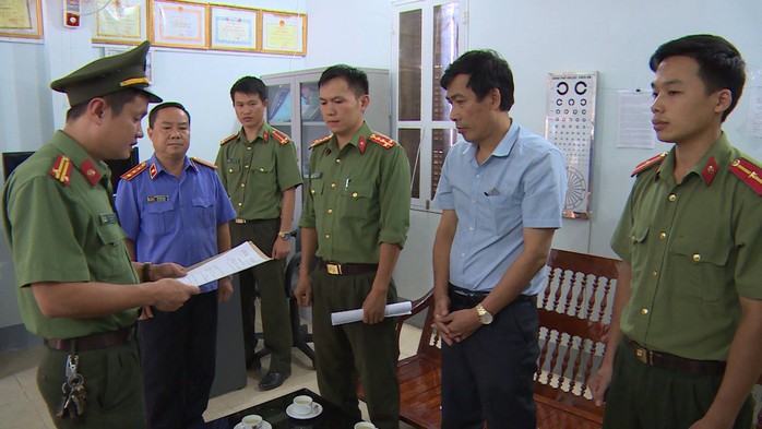 Khởi tố phó giám đốc Sở GD-ĐT Sơn La cùng 4 cán bộ vụ gian lận điểm thi - Ảnh 3.