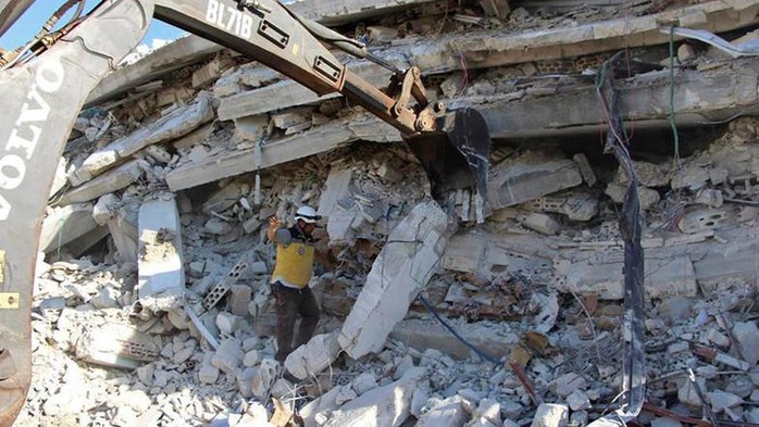 Syria: Nổ hầm vũ khí, 39 người thiệt mạng - Ảnh 3.