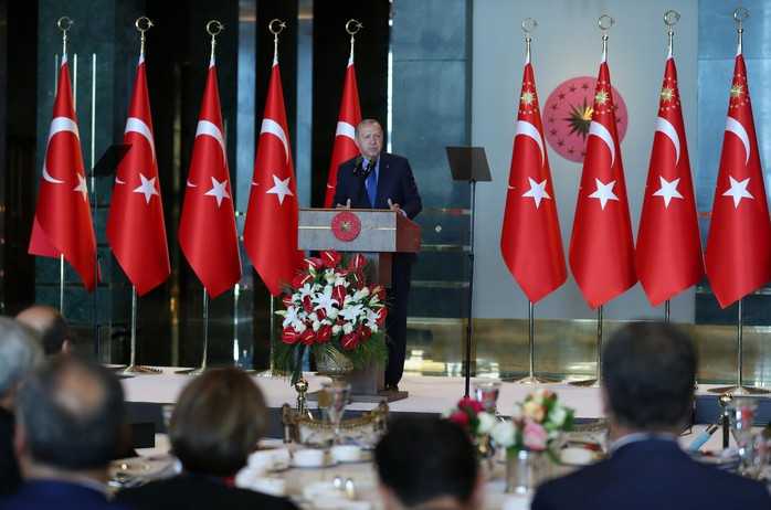 Ông Erdogan: Mỹ đâm sau lưng Thổ Nhĩ Kỳ  - Ảnh 1.