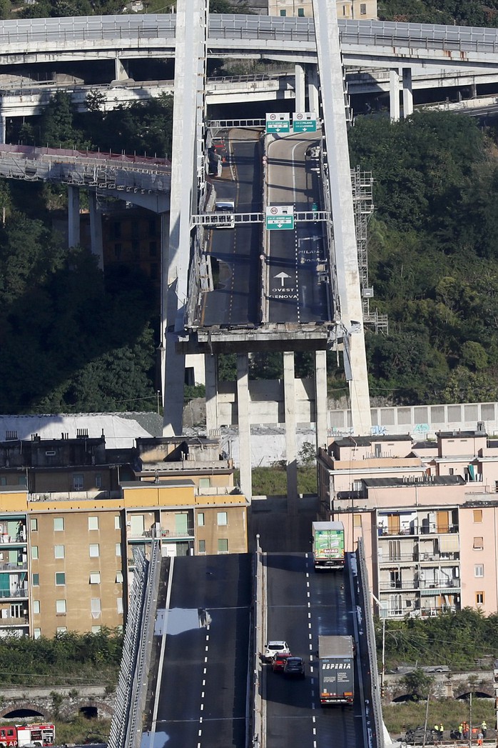 Cầu cao tốc ở Ý sập do phớt lờ cảnh báo? - Ảnh 2.