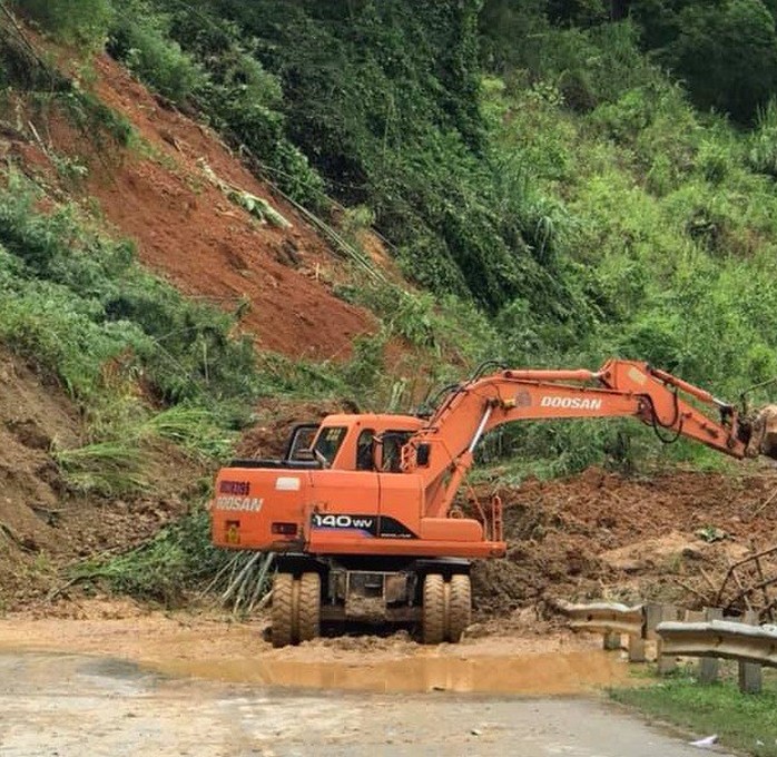 Đón cháu đi học về, hai dì cháu bị lũ hoàn lưu bão số 4 cuốn tử vong - Ảnh 4.