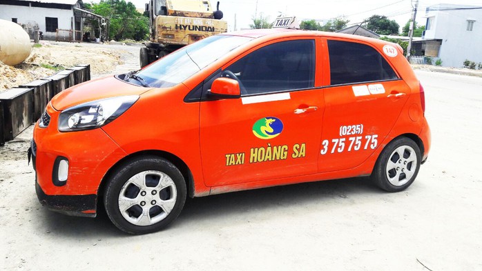 Chủ công ty lén lút bán xe taxi, khiến nhà đầu tư, tài xế bức xúc - Ảnh 1.