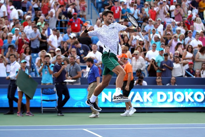 Clip Djokovic tạo kỳ tích khi vô địch Cincinnati Open 2018 - Ảnh 4.