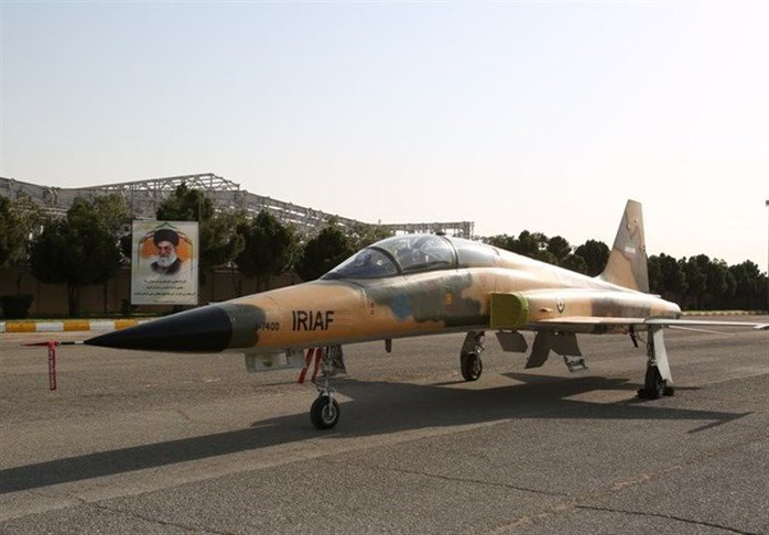 Iran trình làng chiến đấu cơ mới, trông giống máy bay cũ của Mỹ - Ảnh 4.