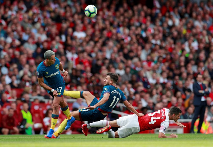 Ngược dòng thành công, Arsenal giúp Emery nở mặt - Ảnh 3.