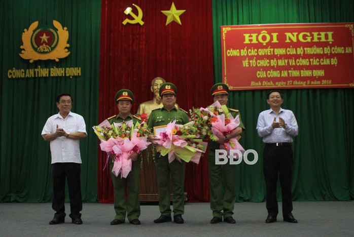 Bình Định có 8 phó giám đốc công an tỉnh - Ảnh 1.