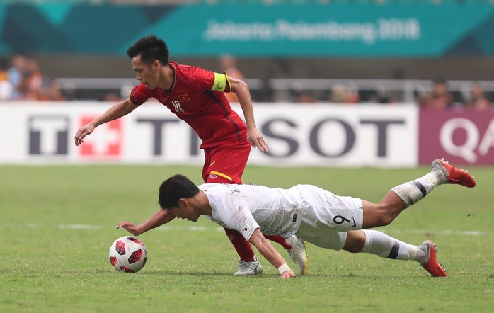 Olympic Việt Nam - Hàn Quốc 1-3: Đáng khen tinh thần quả cảm! - Ảnh 1.