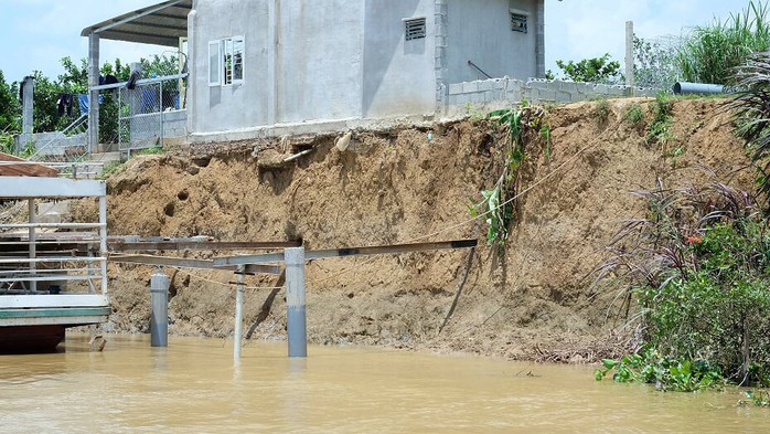 Nhói lòng trước vùng sạt lở dọc sông Đồng Nai - Ảnh 9.