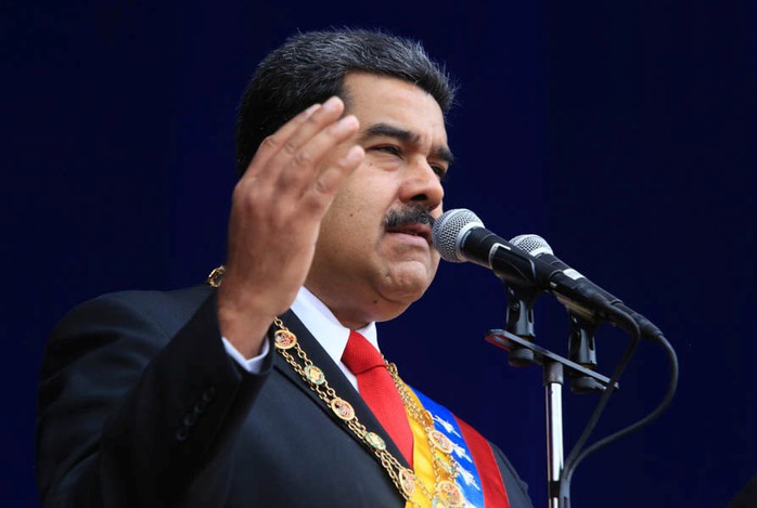 Tổng thống Venezuela Maduro thoát ám sát giữa bài phát biểu - Ảnh 1.