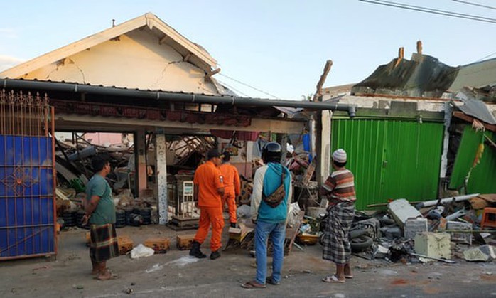 Động đất Indonesia: Gần 100 người thiệt mạng - Ảnh 10.