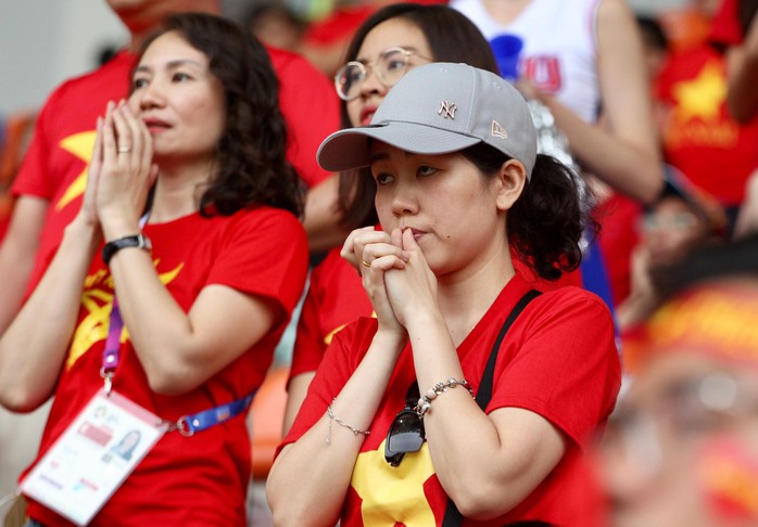 Olympic Việt Nam chia tay trong tiếc nuối, CĐV thẫn thờ - Ảnh 7. Olympic Việt kèo nhà cái tỷ lệ bóng đá tiếc nuối, CĐV thẫn thờ - Ảnh 7.