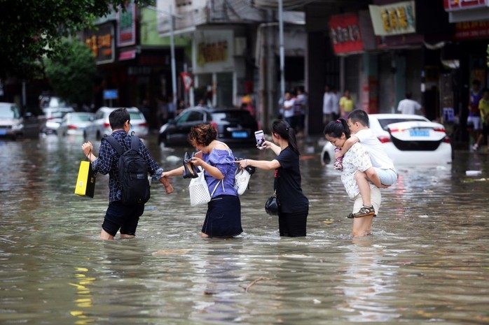 Vì Mangkhut, Macau đóng cửa toàn bộ sòng bạc, chịu thất thu 900 triệu USD/ngày - Ảnh 1.