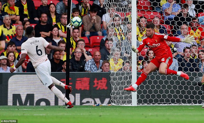 Smalling ghi bàn dị, Man United quật ngã hiện tượng Watford - Ảnh 2.