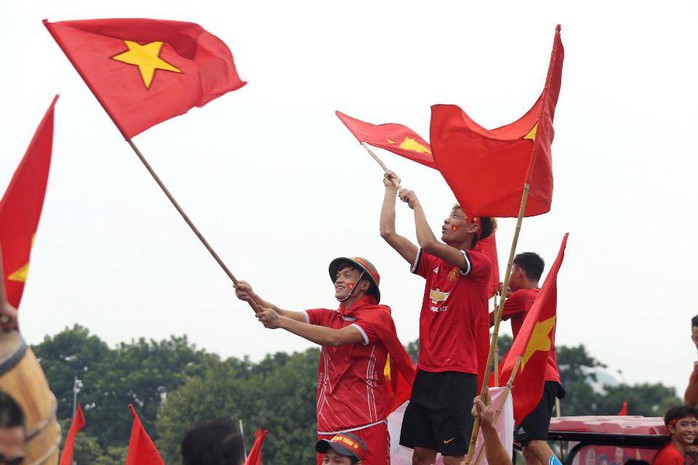 Cuồng nhiệt tôn vinh các tuyển thủ Việt Nam thi đấu hết mình tại ASIAD 2018 - Ảnh 10.