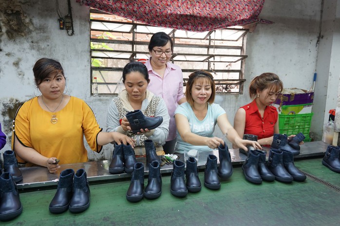 Đề xuất thang, bảng lương đang gây tranh cãi - Ảnh 1.