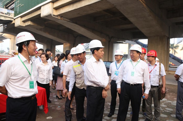 Cận cảnh lăn bánh chạy thử 5 đoàn tàu đường sắt trên cao Cát Linh-Hà Đông - Ảnh 12.