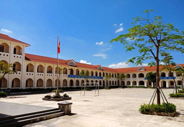 Những hình ảnh đẹp, gần gũi của Chủ tịch nước Trần Đại Quang với mái trường xưa - Ảnh 4.