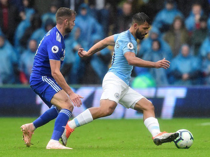 Mưa bàn thắng ở Cardiff, Man City tái chiếm ngôi nhì Ngoại hạng - Ảnh 3.