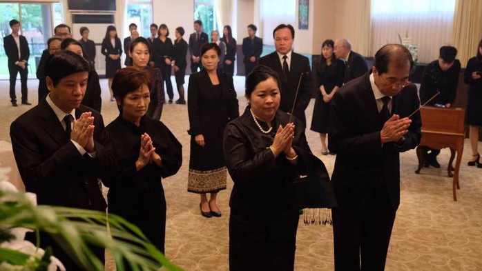 Lãnh đạo nước ngoài đến Đại sứ quán viếng Chủ tịch nước Trần Đại Quang - Ảnh 14.