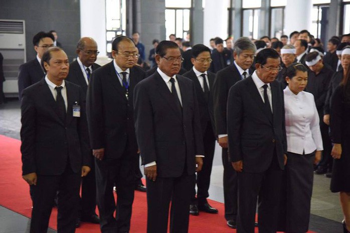 Thủ tướng Hun Sen đến Hà Nội viếng Chủ tịch nước Trần Đại Quang - Ảnh 1.