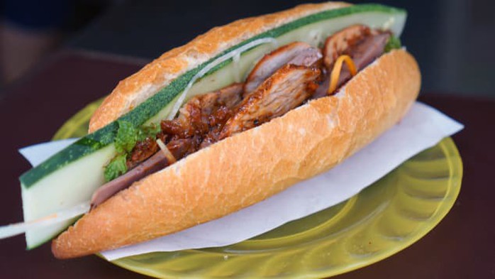 Báo Mỹ hết lời ca ngợi bánh mì Việt Nam - Ảnh 1. Báo Mỹ hết lời ca ngợi bánh mì Việt Nam - Ảnh 1.