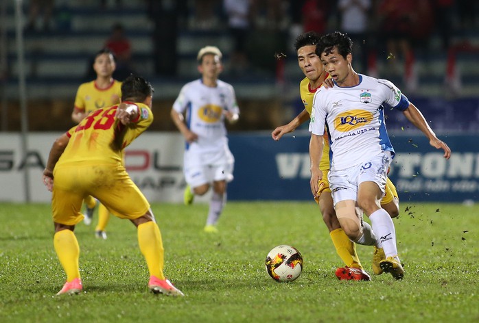 Lộ danh sách tuyển Việt Nam chuẩn bị AFF Cup: Hà Nội FC áp đảo - Ảnh 2.